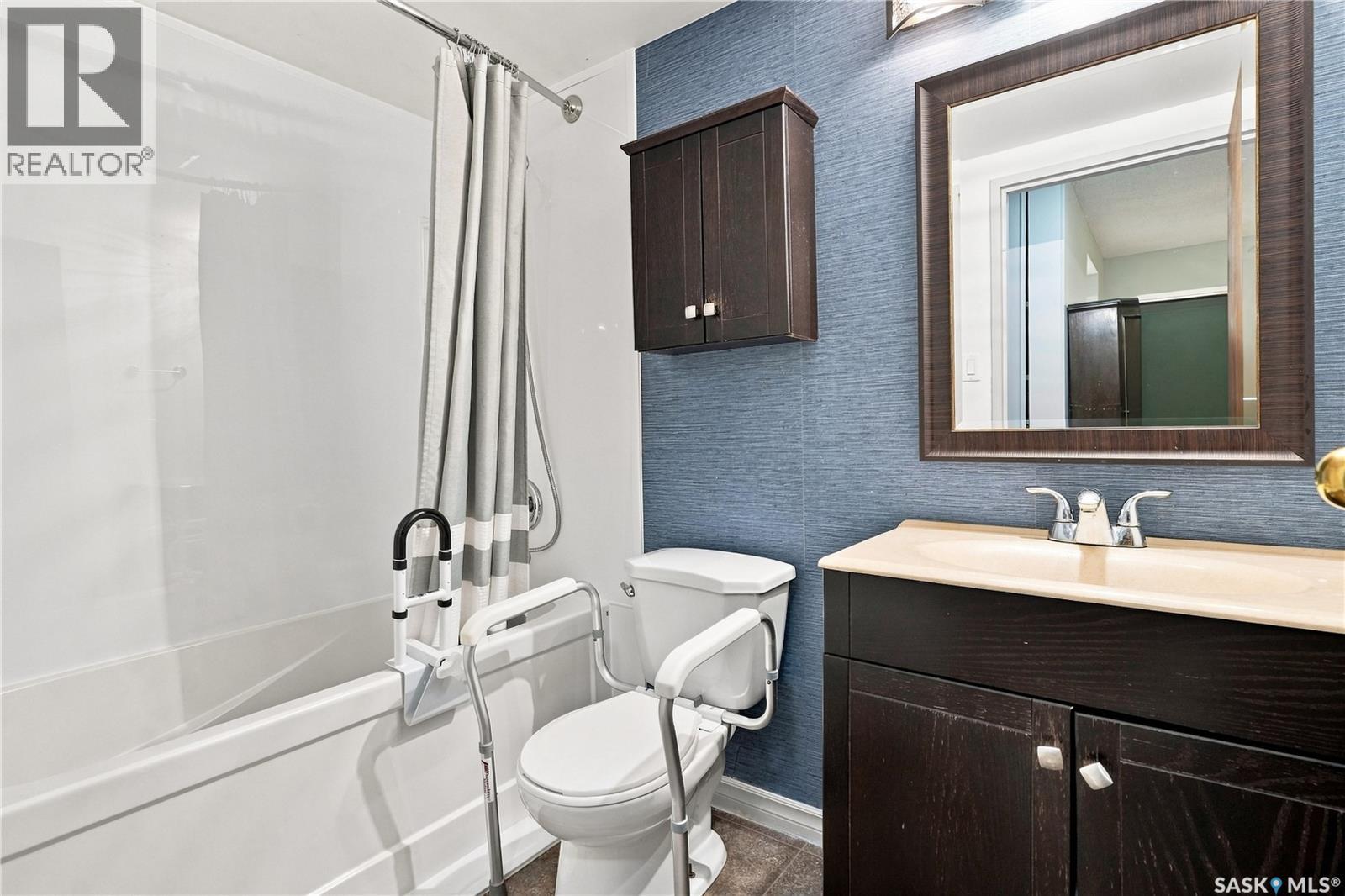 #119 3410 Park STREET - Image 28