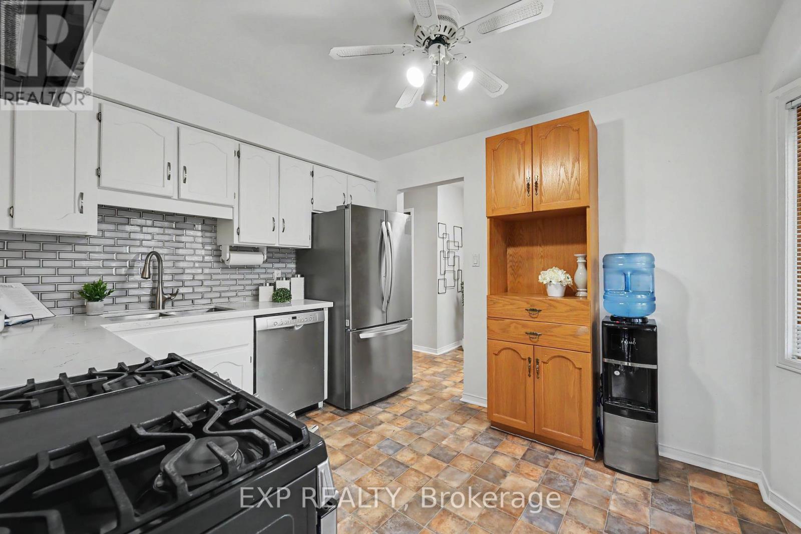 #47 38 ELORA DRIVE - 6