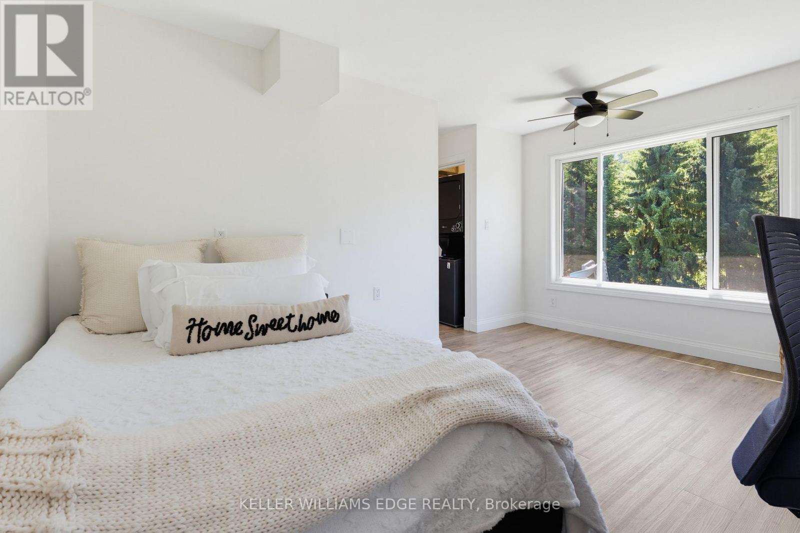 21 KERMAN AVENUE - 31