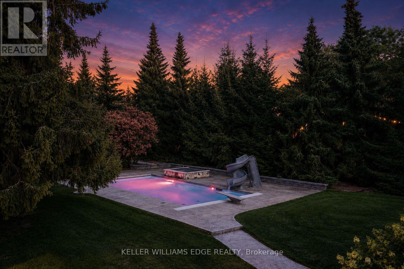 21 KERMAN AVENUE - 45