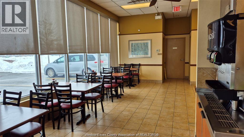 #200-101 4140 WALKER Road, Windsor, Ontario, N8W3T5, Windsor, Ontario — photo 5 of 5