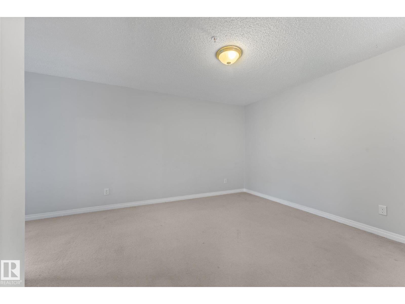 #417 11325 83 ST NW - Image 23