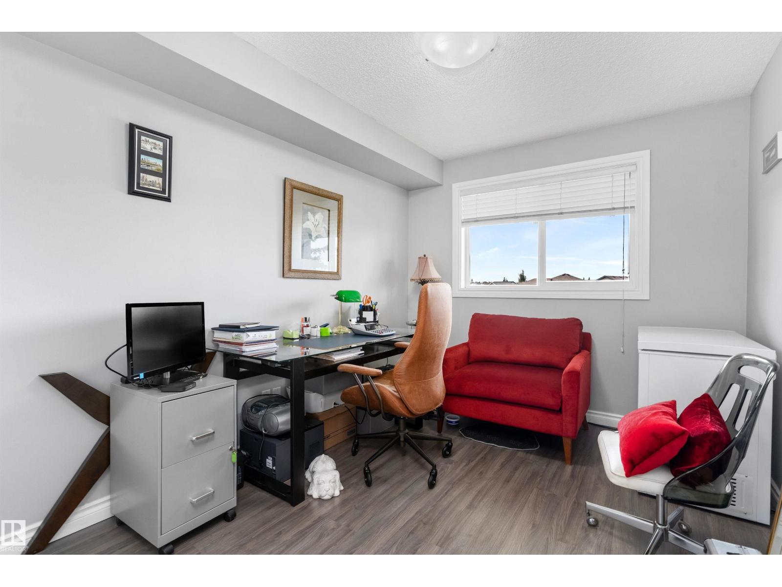 #305A 6 SPRUCE RIDGE DR - 28