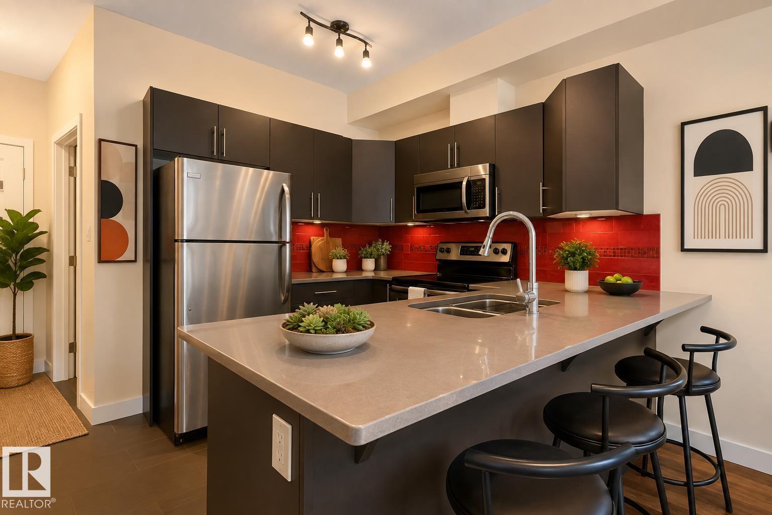#303 10611 117 ST NW - 7