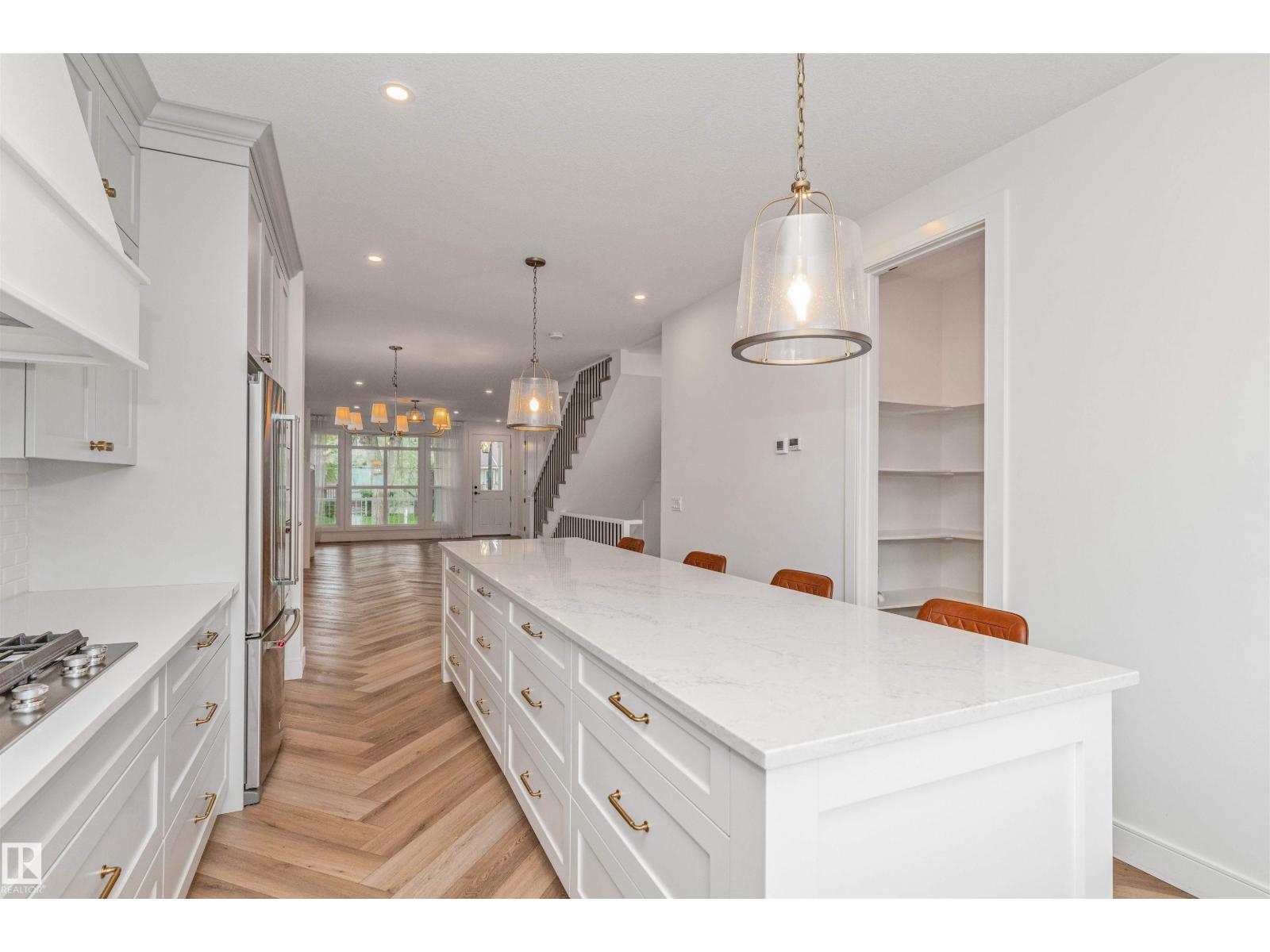 10439 144 ST NW - 42