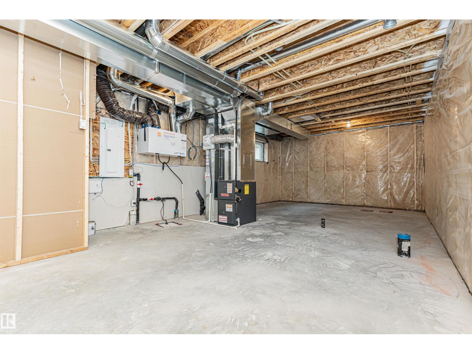 10439 144 ST NW - Image 67