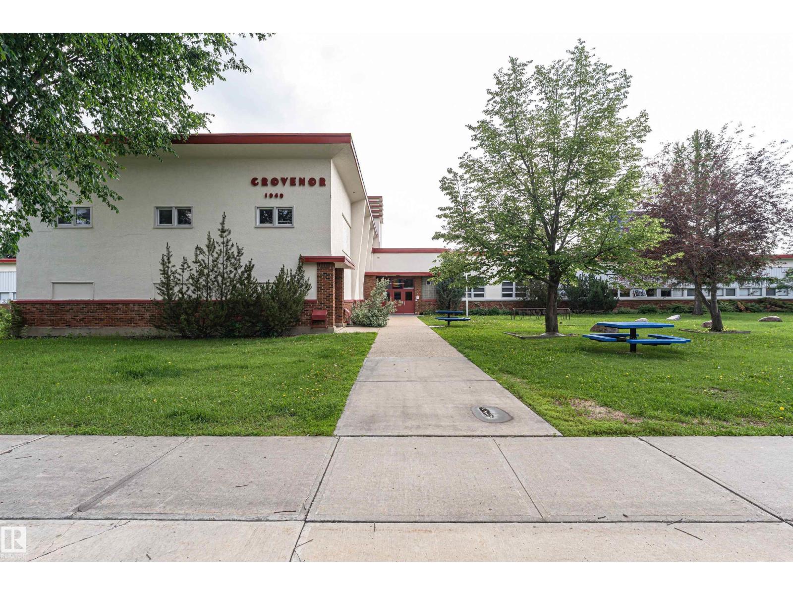 10439 144 ST NW - Image 74