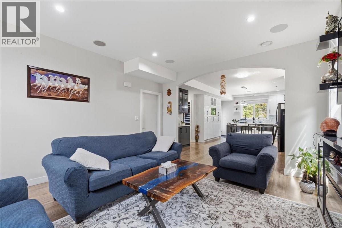 1636 Roberta Rd S - 8
