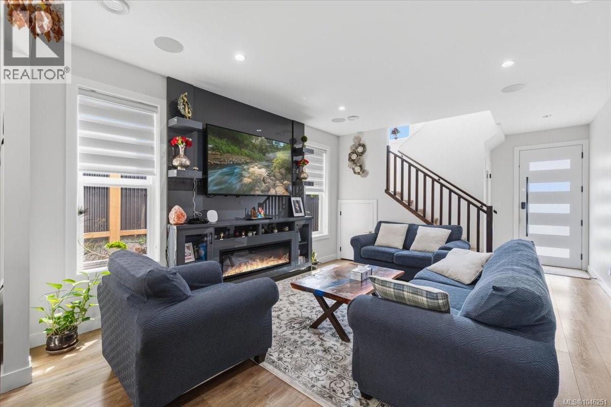 1636 Roberta Rd S - 9