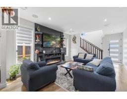 Living room - 1636 Roberta Rd S, Nanaimo, BC V9X0B6 Photo 9