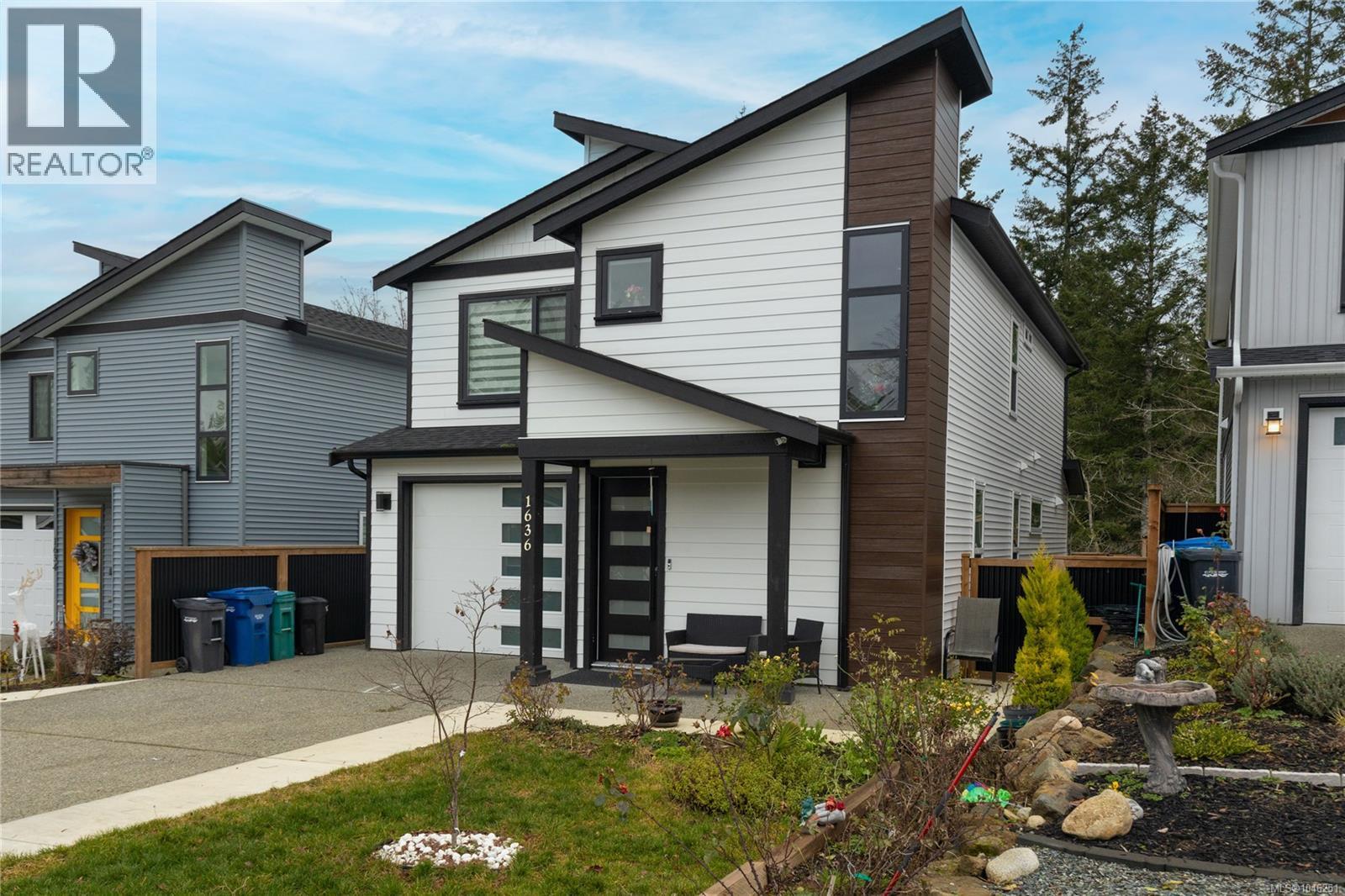 1636 Roberta Rd S - 32