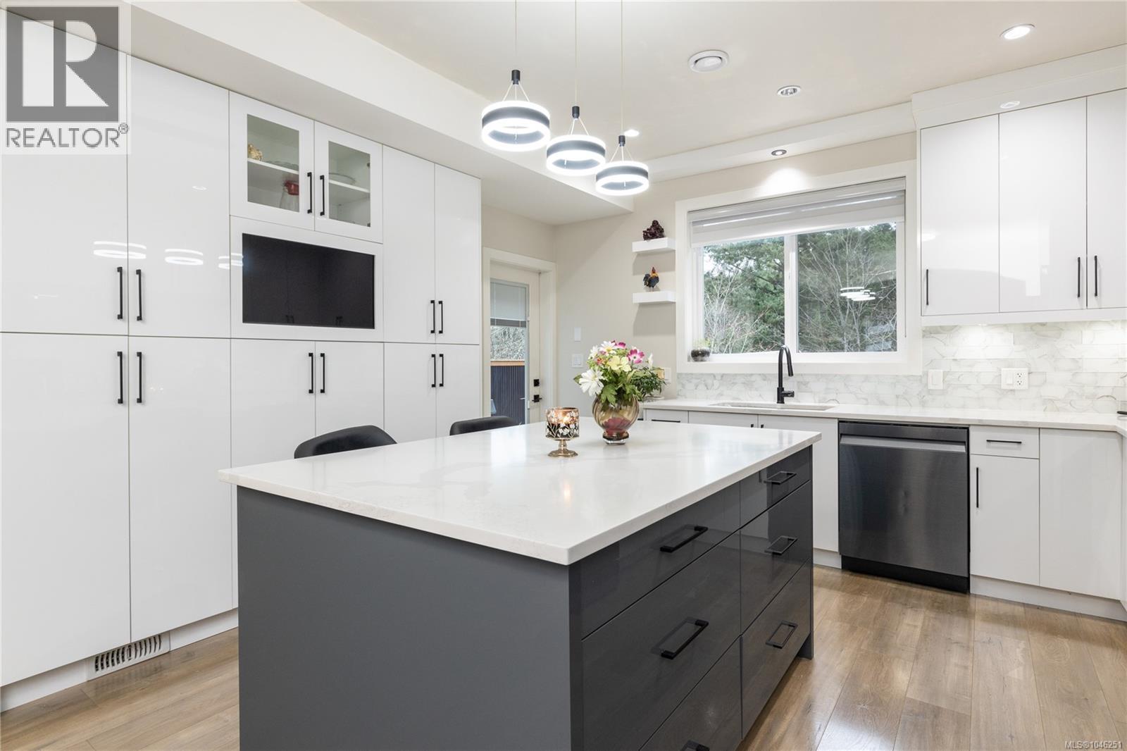 1636 Roberta Rd S, Nanaimo — photo 3