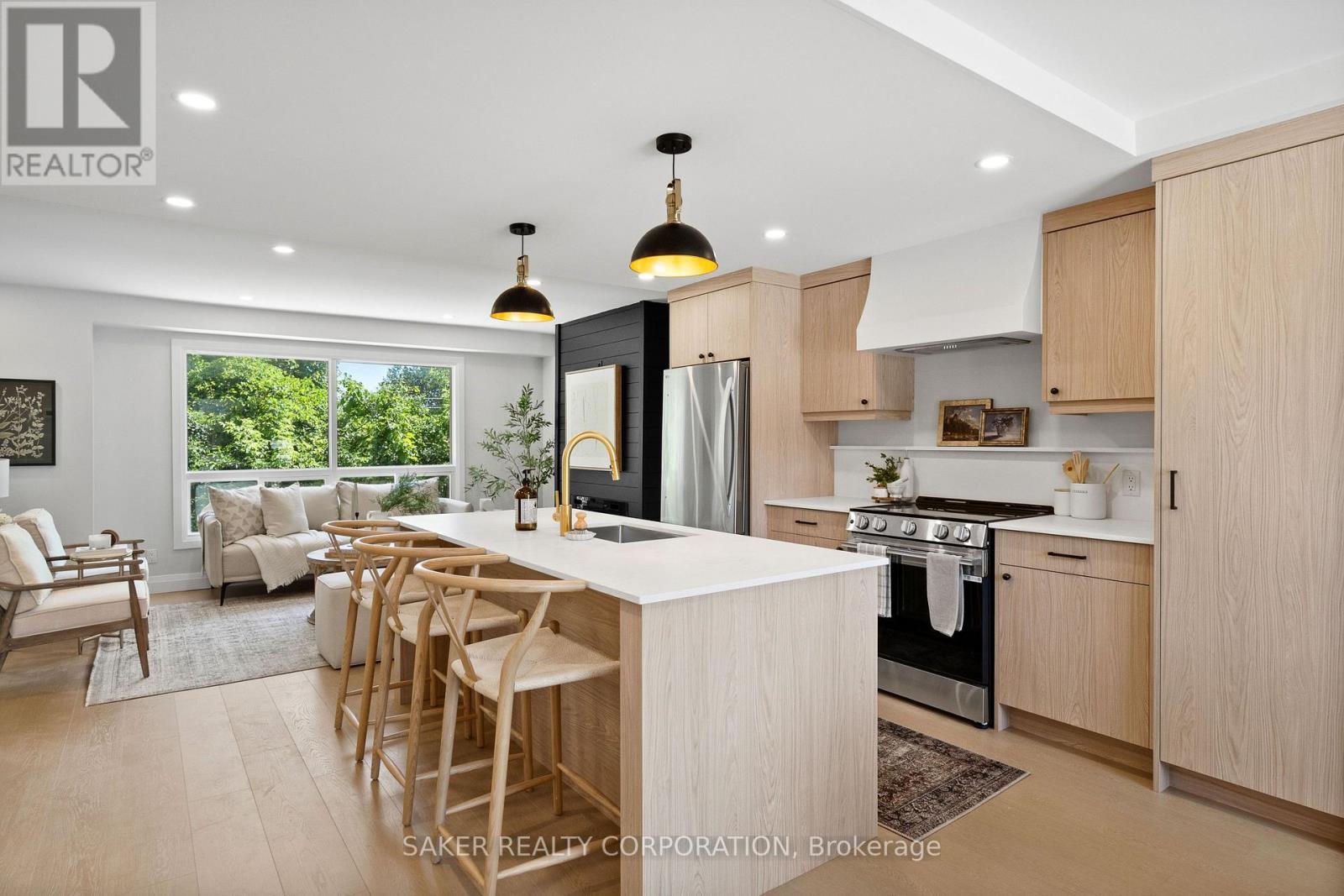 #33 355 SANDRINGHAM CRESCENT - Image 5
