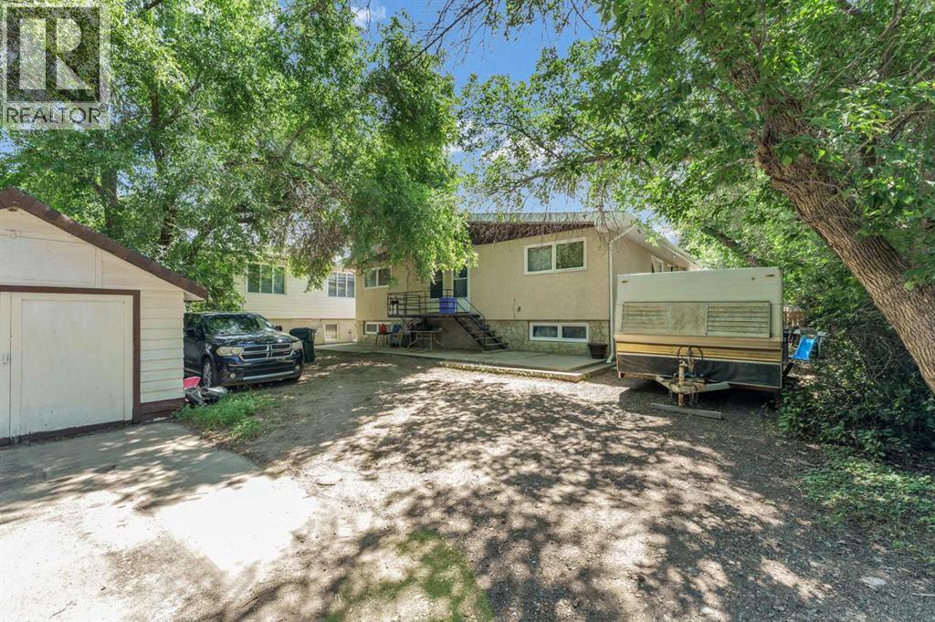 662 662664 1 Street Southwest - Photo 27