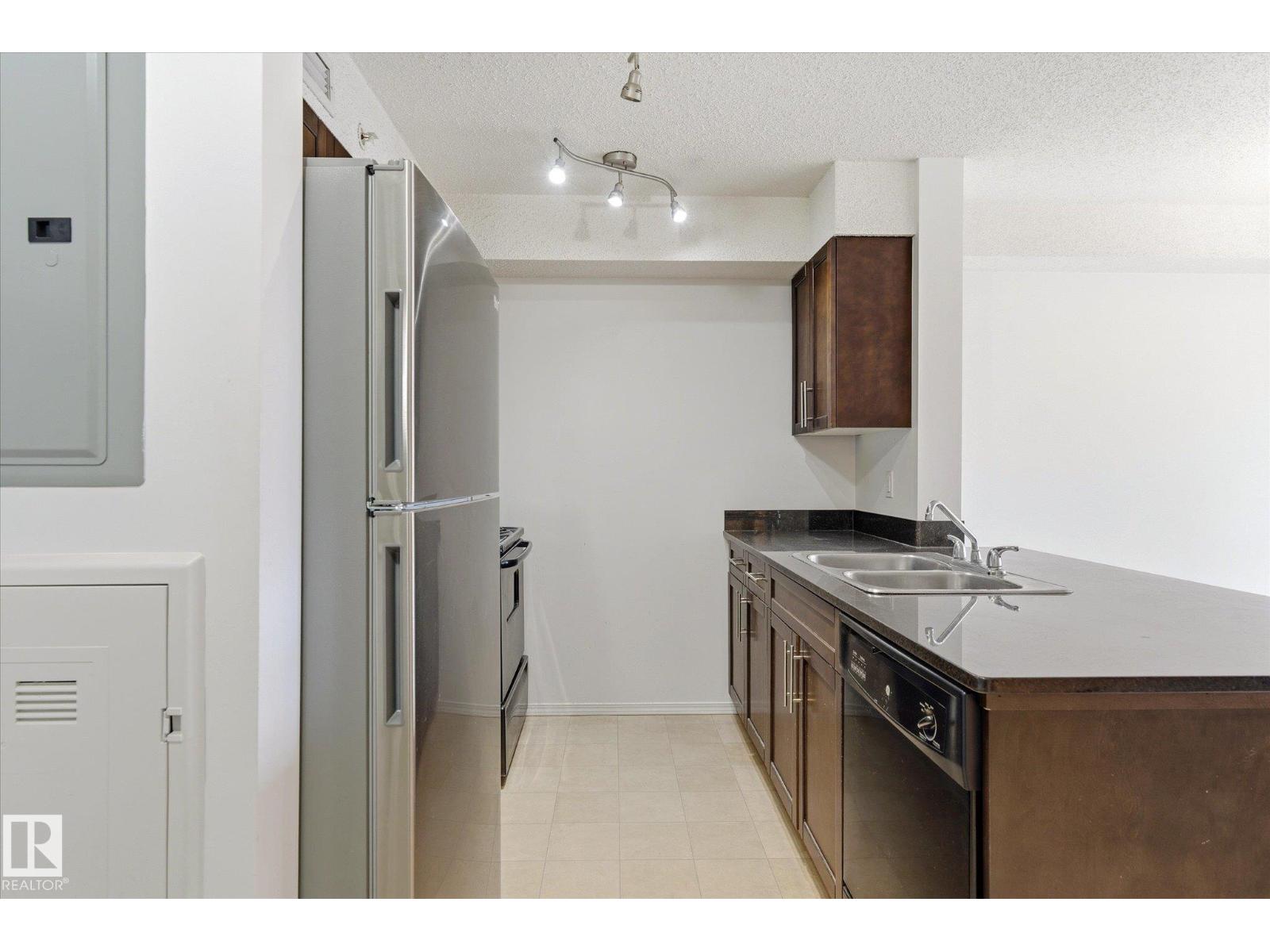 #409 11816 22 AV SW - 14