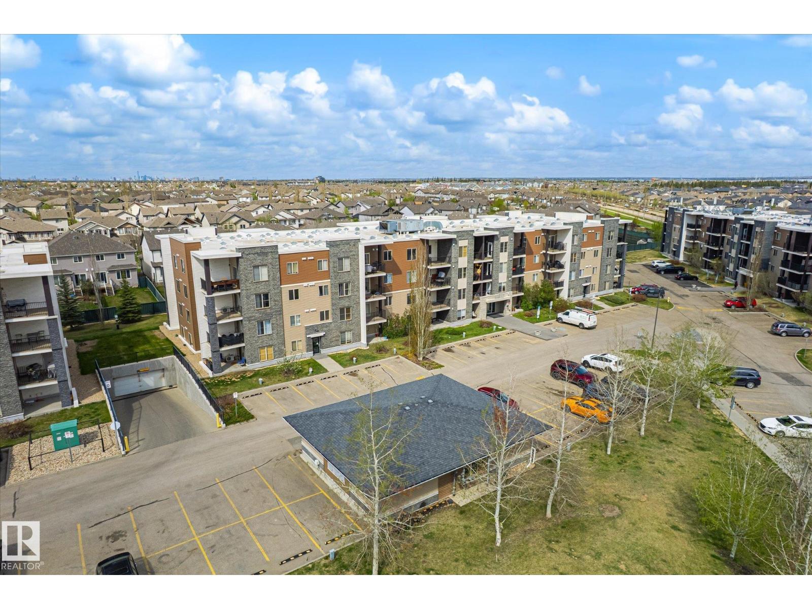 #409 11816 22 AV SW - 33