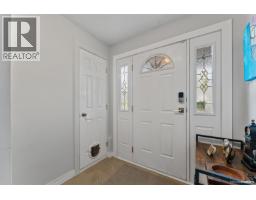 20445 Thorne Avenue, Maple Ridge, BC V2X8V1 Photo 14