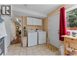 20445 Thorne Avenue, Maple Ridge, BC V2X8V1 Photo 10