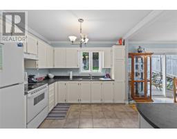 7 Tamarack Street thumbnail 12