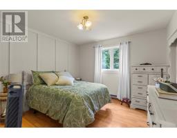 7 Tamarack Street thumbnail 16