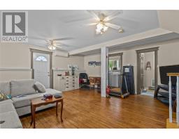 7 Tamarack Street thumbnail 18