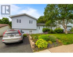 7 Tamarack Street thumbnail 2