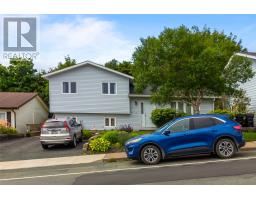 7 Tamarack Street thumbnail 3