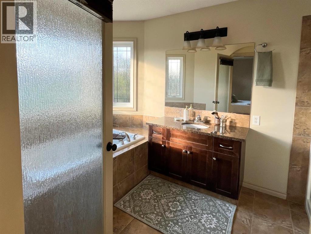 226 Gateway Manor S - Image 6