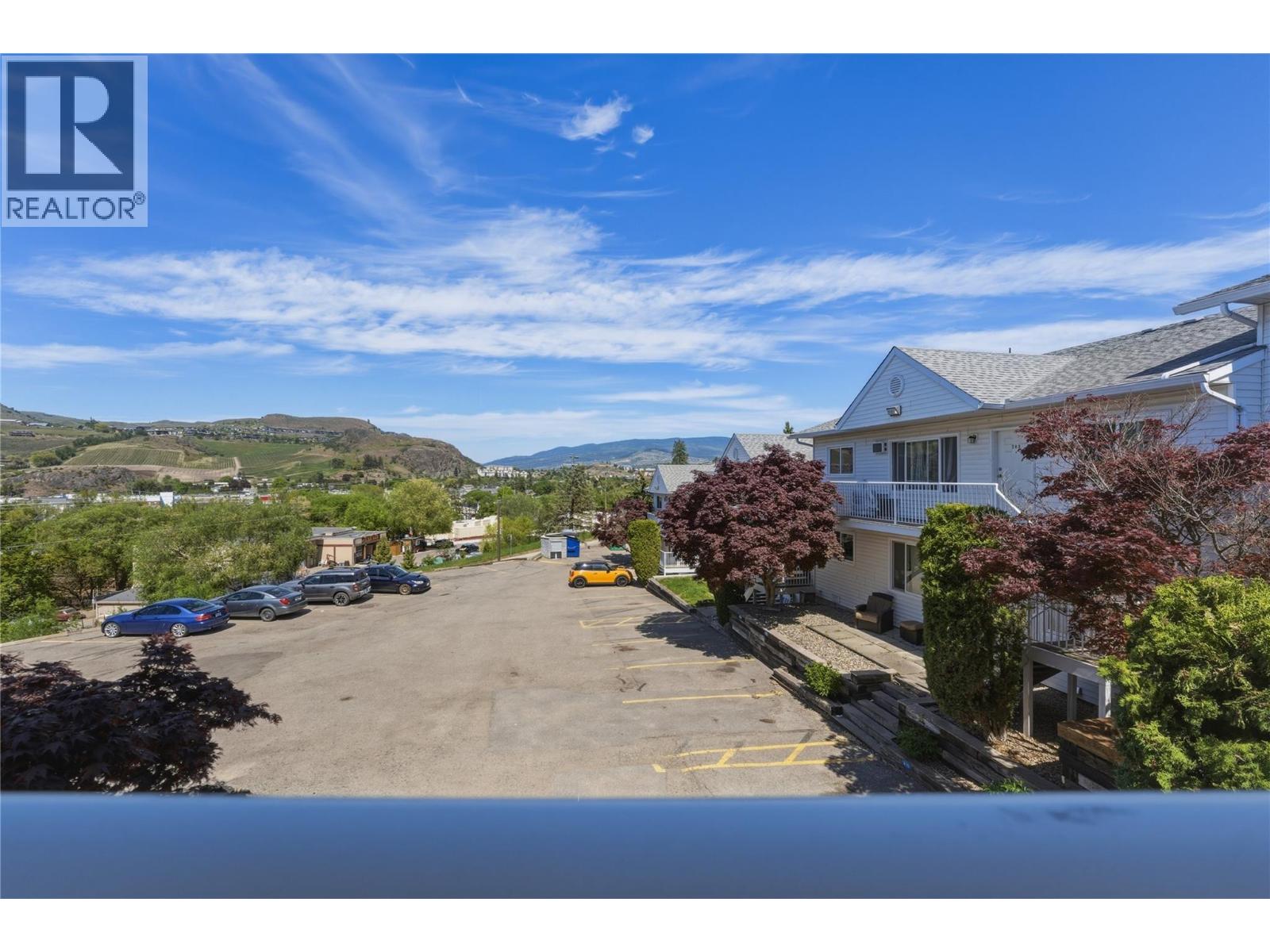 #211 4305 Bellevue Drive - 19
