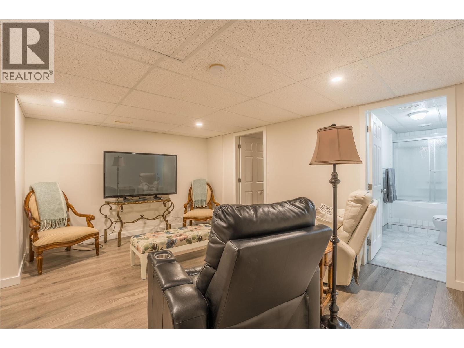 #1 10505 Elliot Street - 31