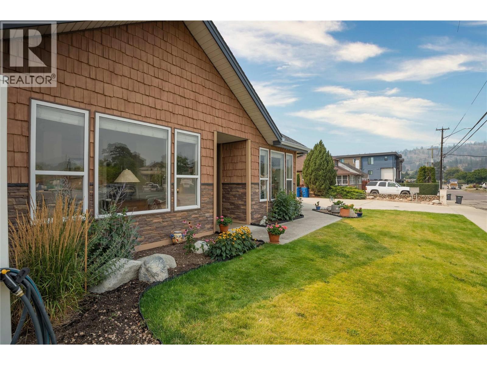 10505 Elliot Street Unit# 1, Summerland