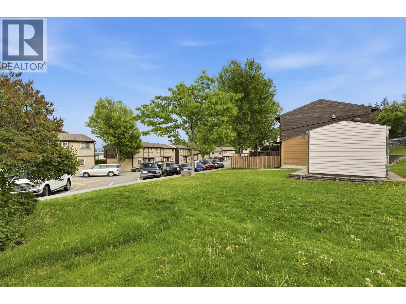 #8 1605 SUMMIT Drive - 10
