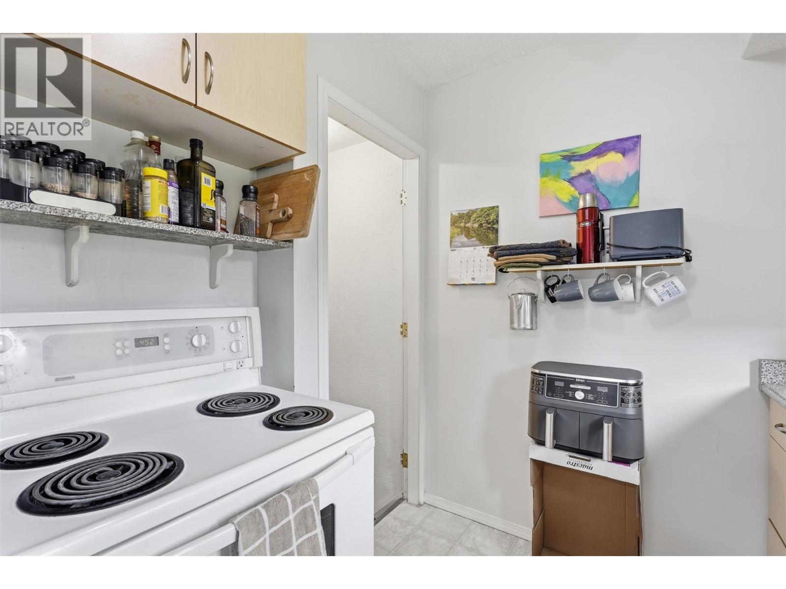 1605 SUMMIT Drive Unit# 8, Kamloops
