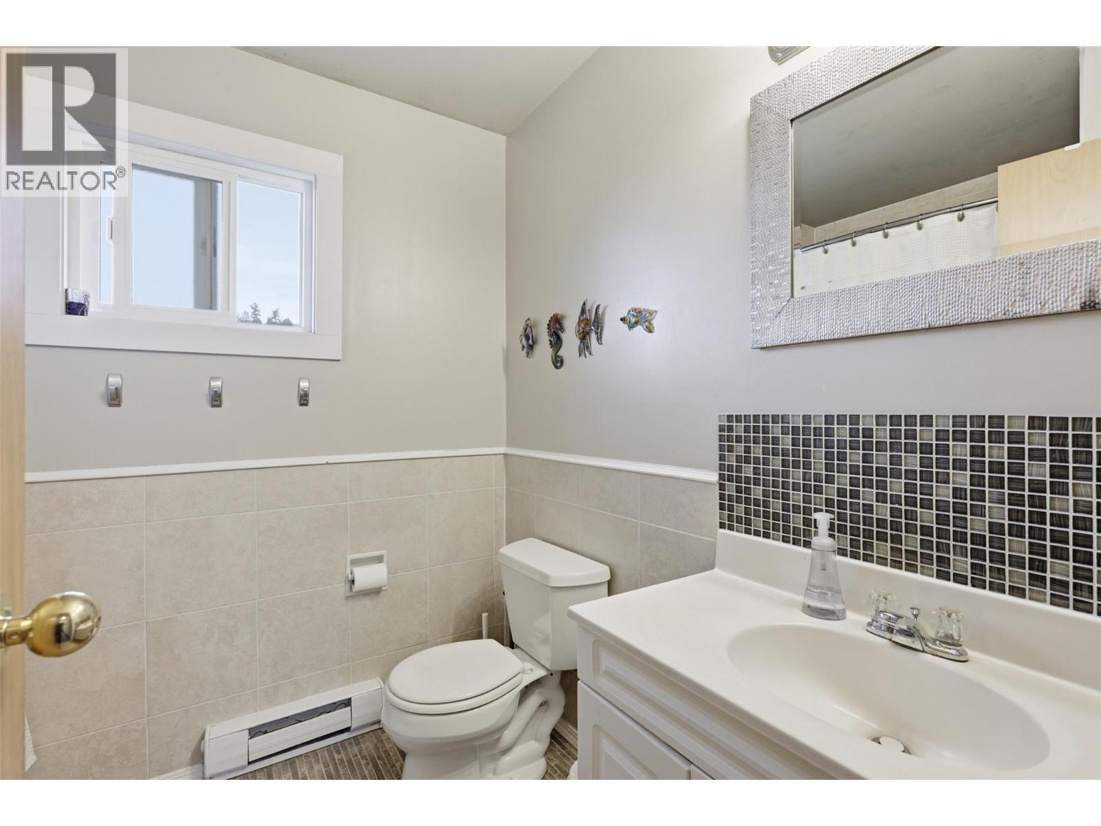 1605 SUMMIT Drive Unit# 8, Kamloops