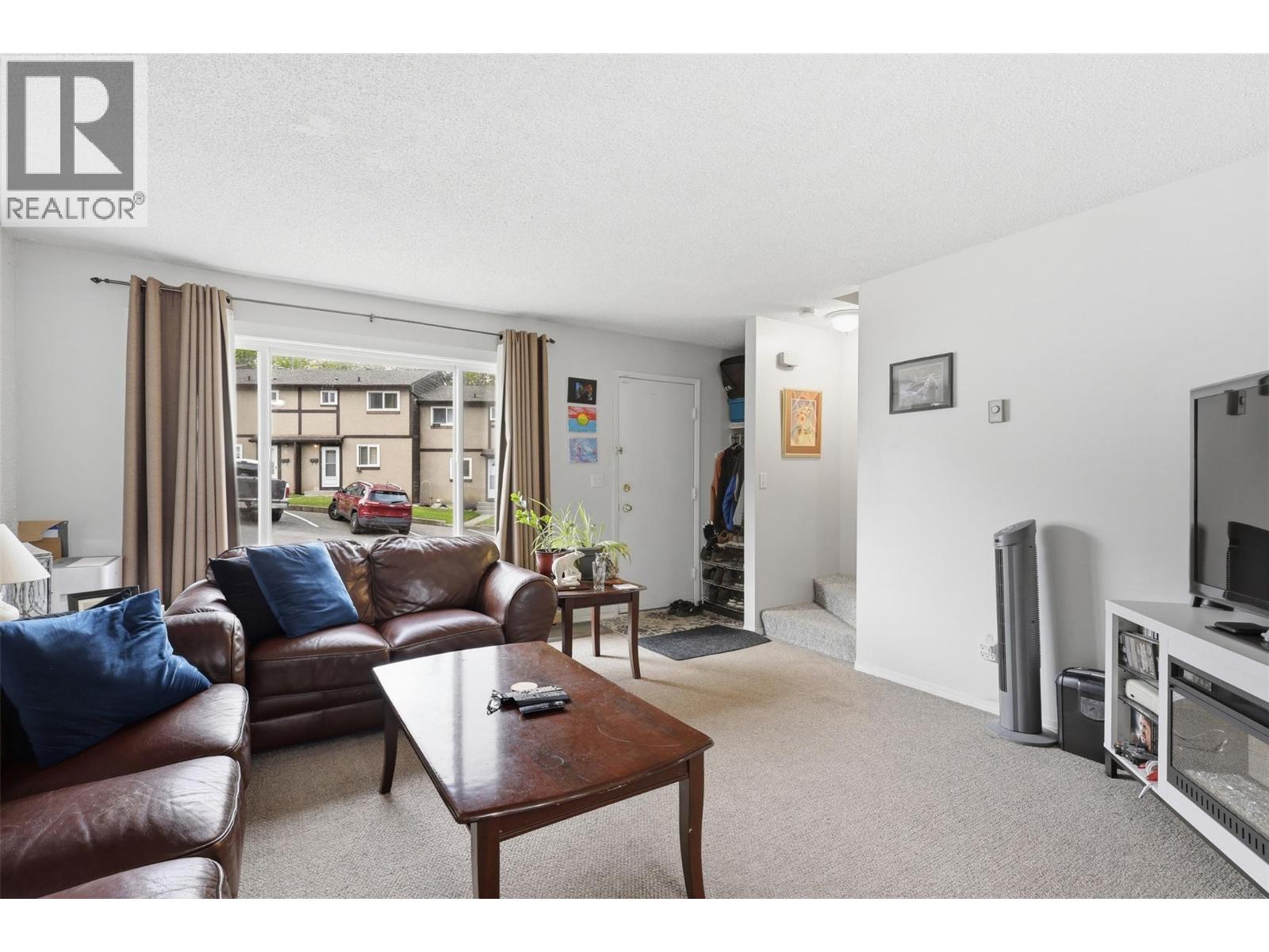 #8 1605 SUMMIT Drive - 4