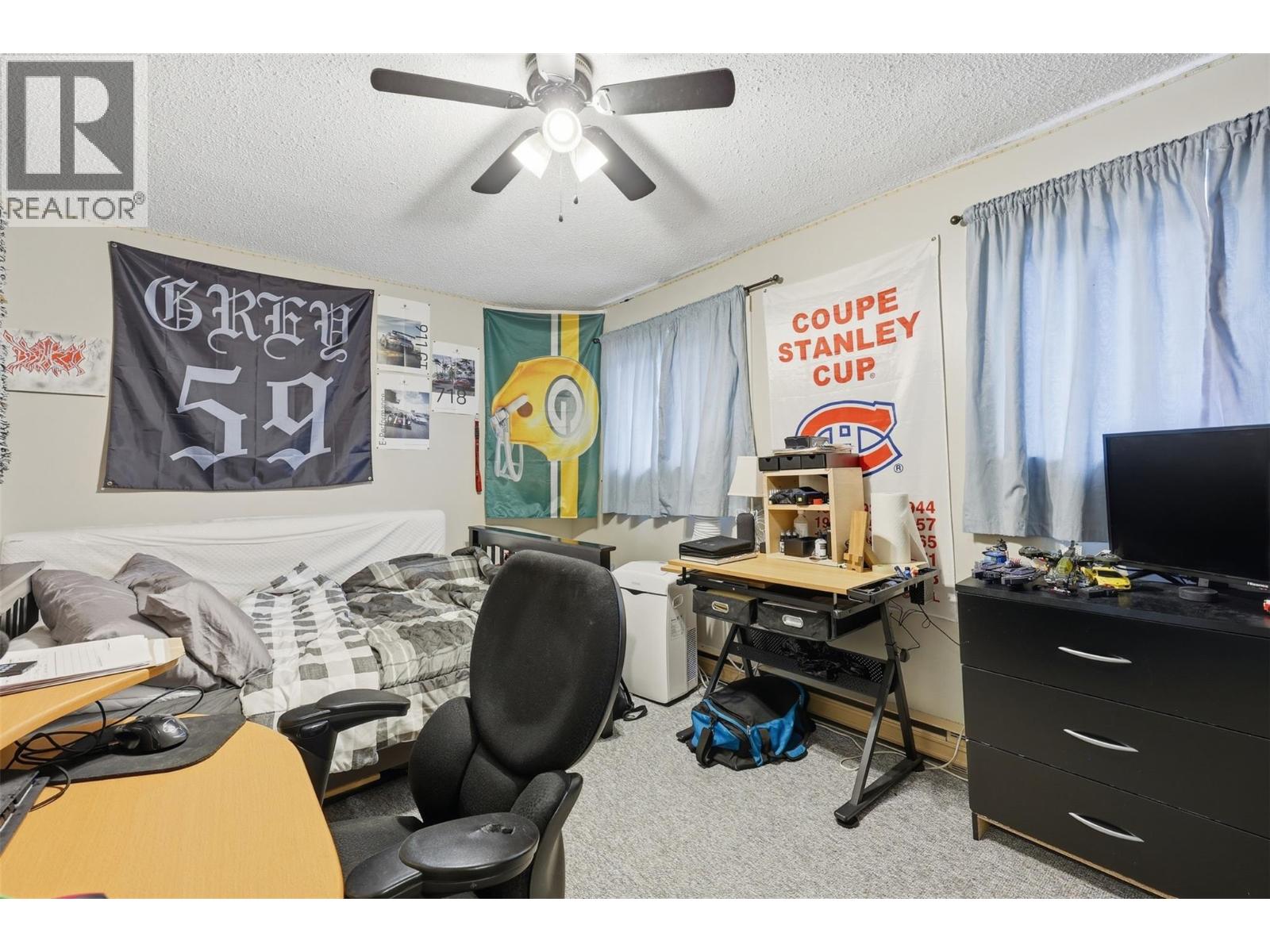 #8 1605 SUMMIT Drive - 14