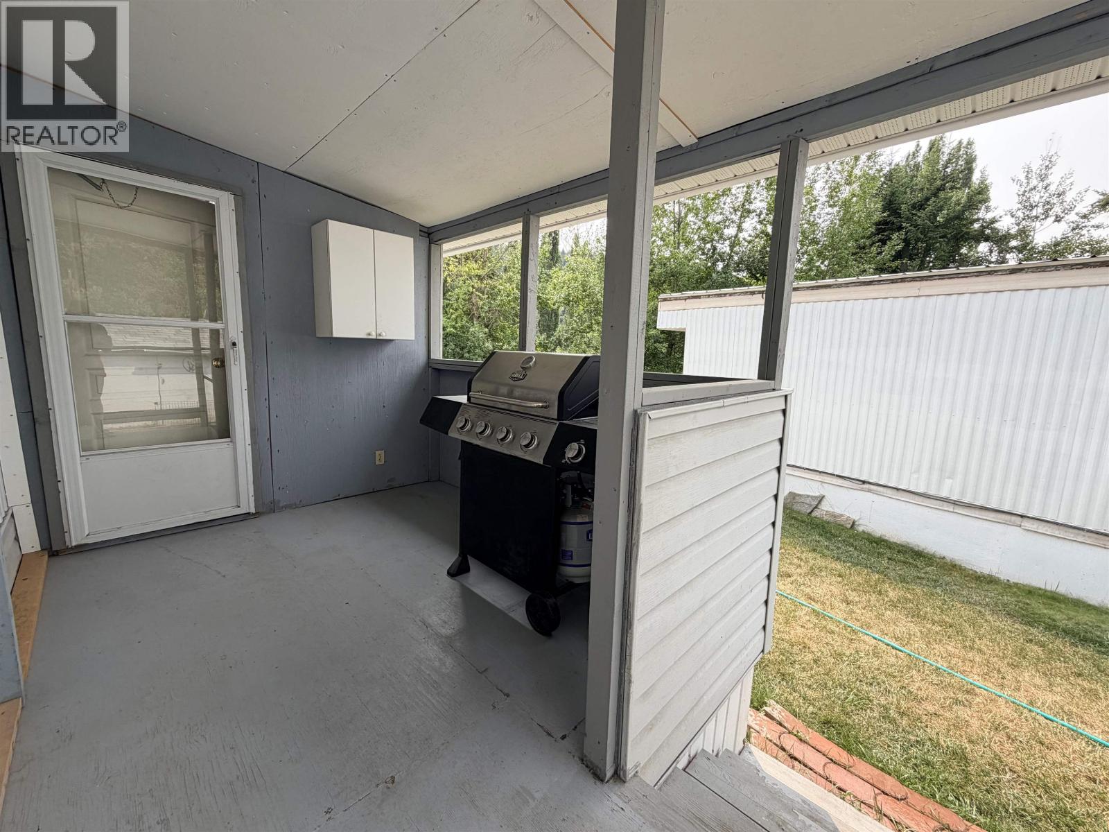 #10 2155 COMMODORE CRESCENT - 29