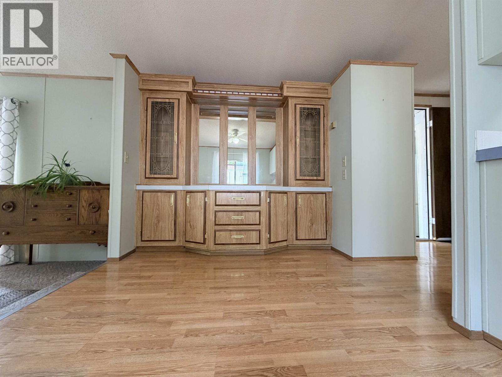 #10 2155 COMMODORE CRESCENT - 9