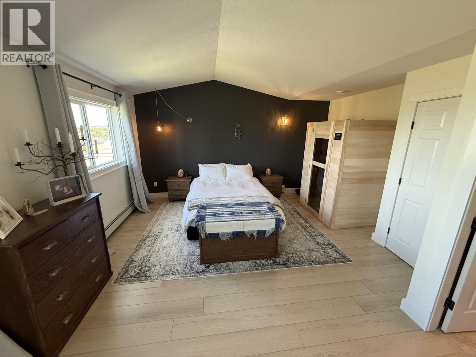 10008 112 AVENUE - 12