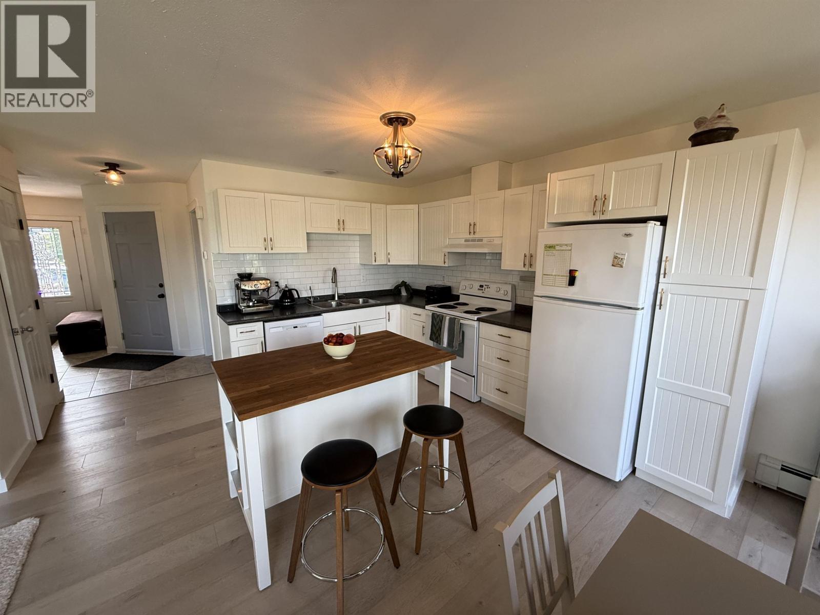 10008 112 AVENUE - 5