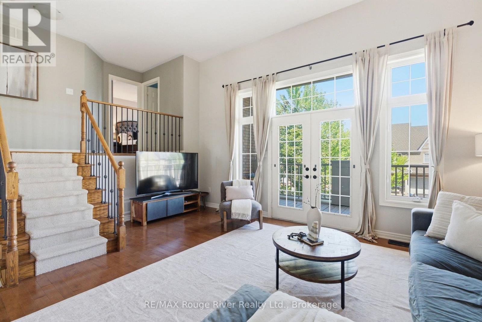 18 RAINBOW CRESCENT - Image 19