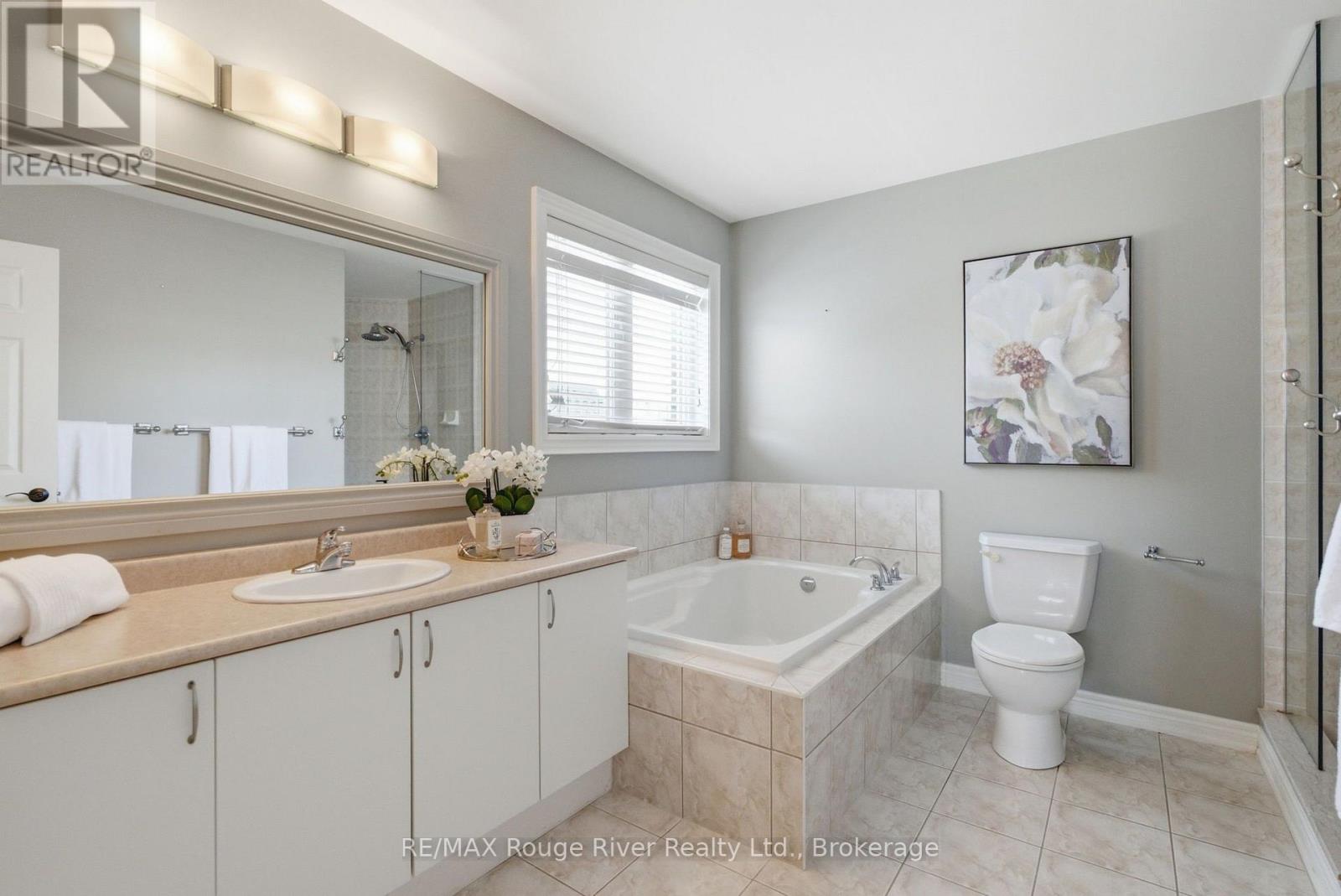 18 RAINBOW CRESCENT - Image 25