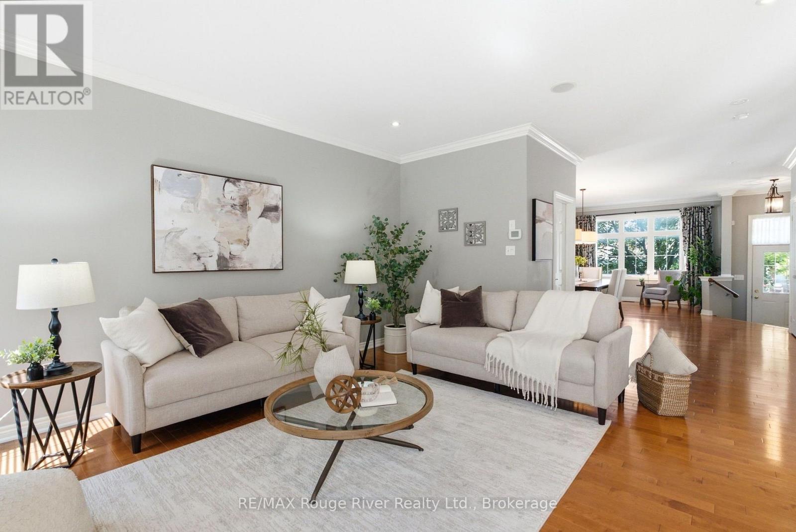 18 RAINBOW CRESCENT - Image 9