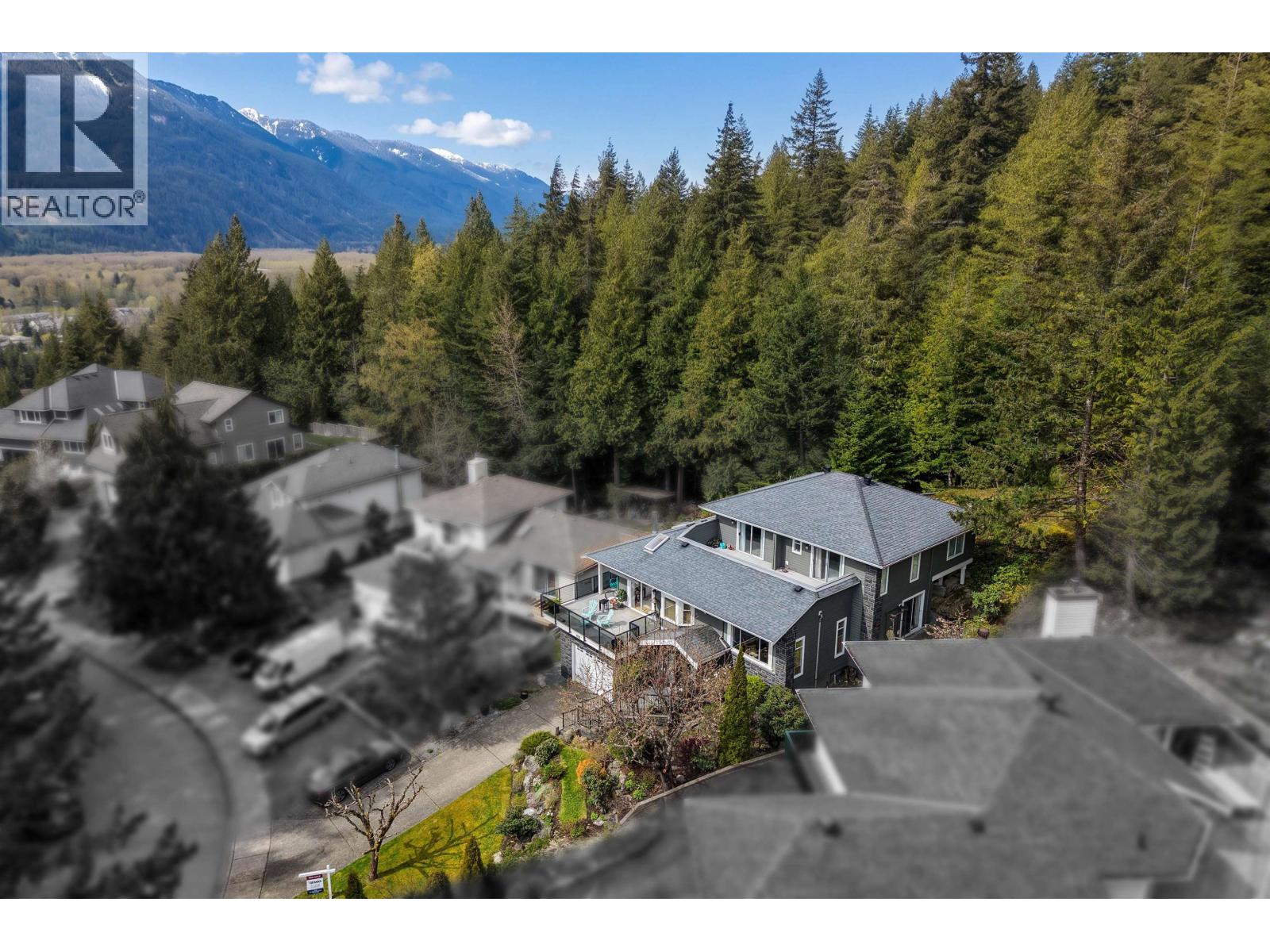 1014 LANARK PLACE, Squamish