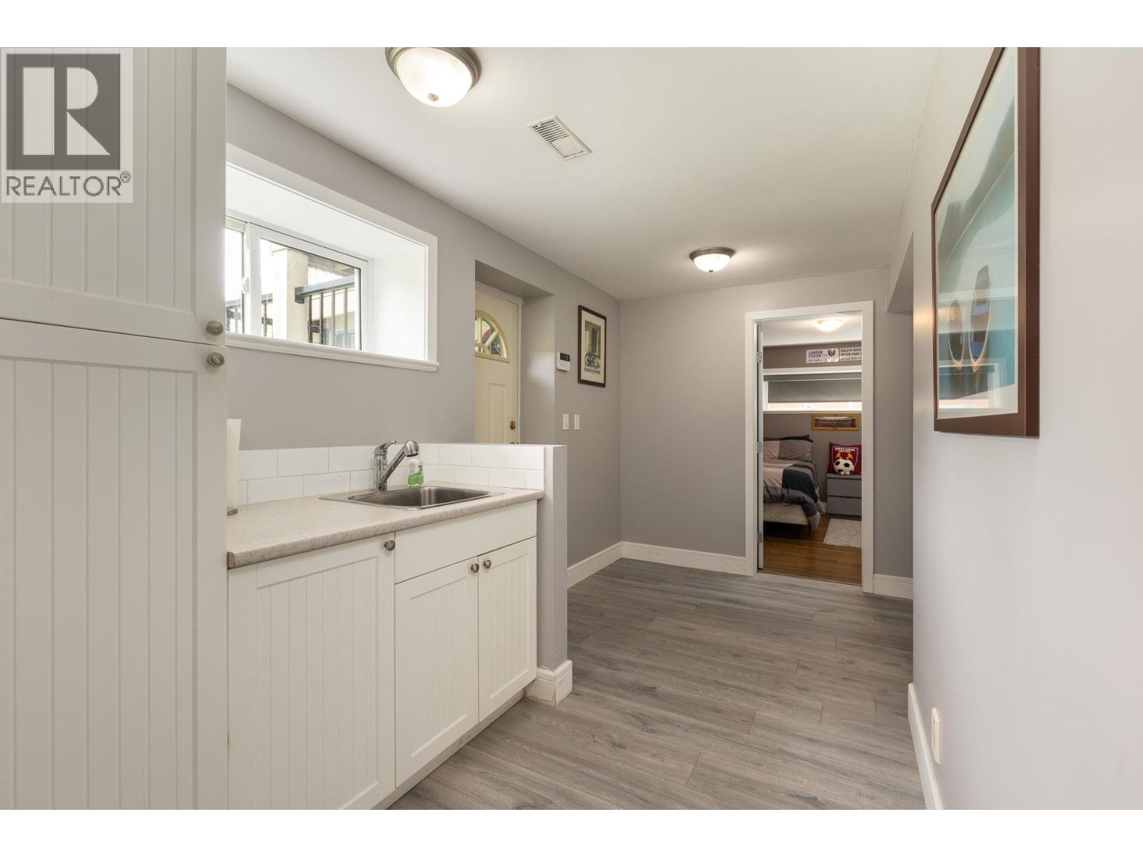 152 HARVEY STREET, New Westminster