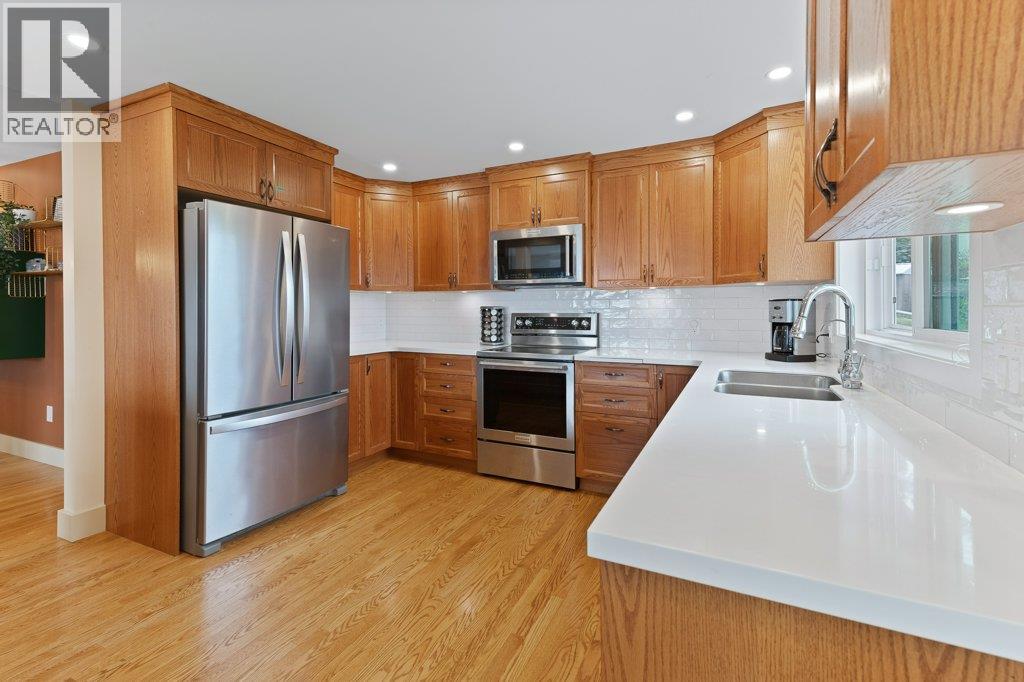  4852-4858 Lakeshore Road, Kelowna