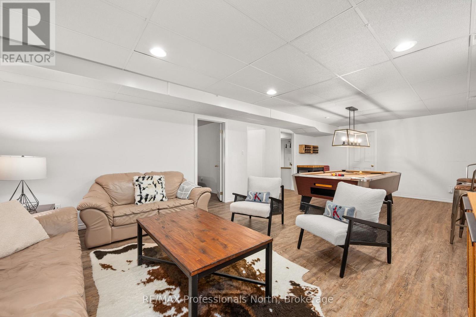 1044 ELK DRIVE - 35