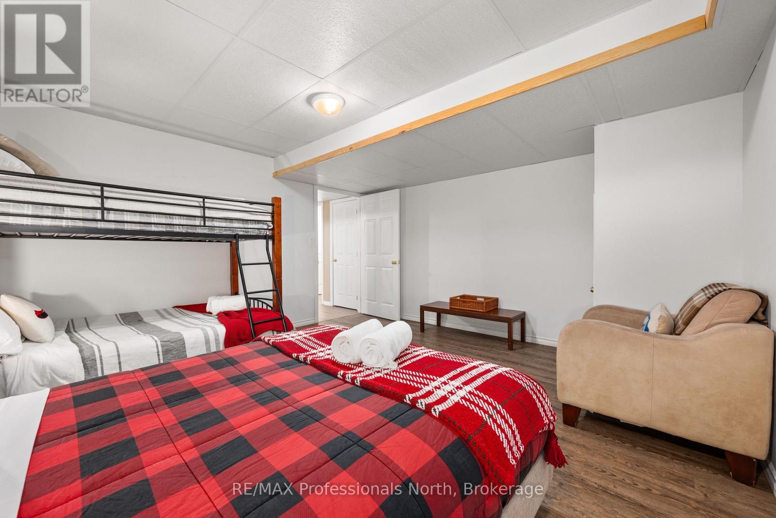 1044 ELK DRIVE - 42