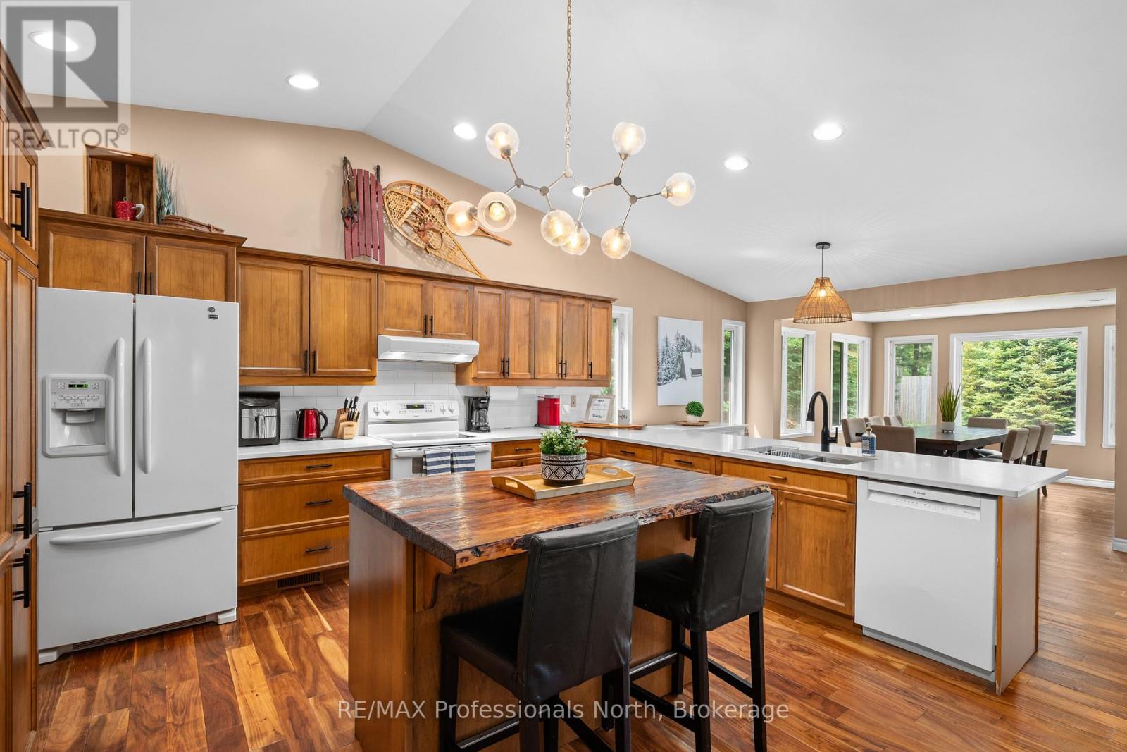 1044 ELK DRIVE - Image 8