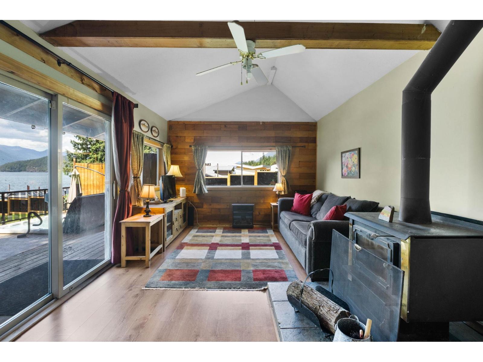 6535 ROCKWELL DRIVE, Harrison Lake, Harrison Hot Springs